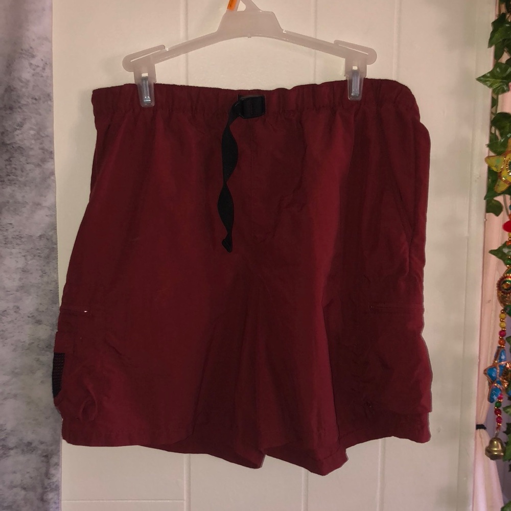 Columbia Vintage 90s Red Burgundy Polyester Hiking Shorts Size Medium